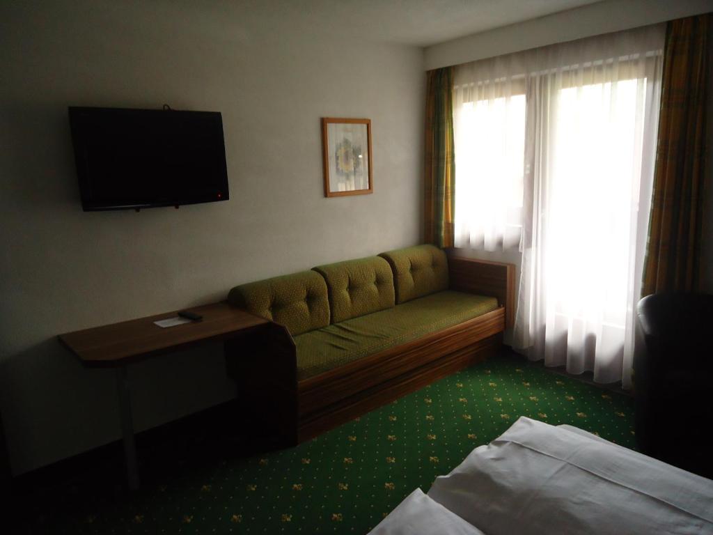 Hotel Dorfgasthof Schloesslstube Stuhlfelden Quarto foto